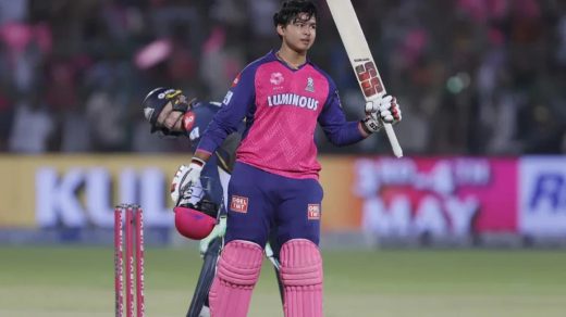 List of Batsmen to Hit First Ball 6 On IPL Debut